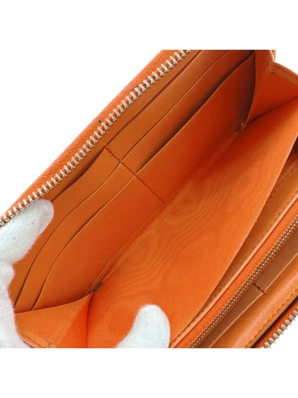 Gucci Zip Around GG Matelasse Wallet